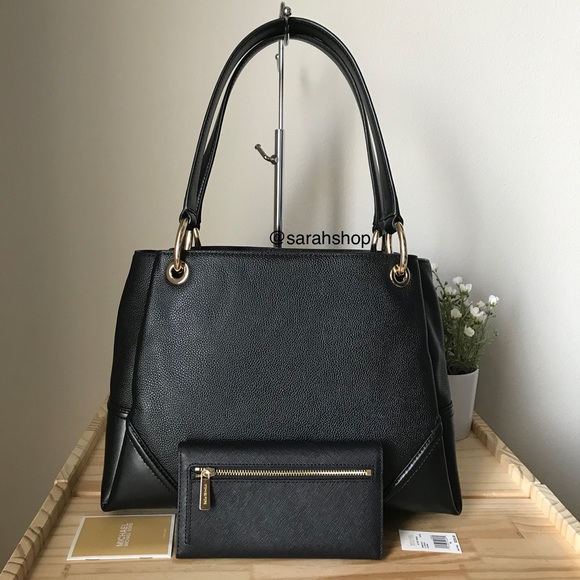 🌼Michael Kors Purse Set - Picture 2 of 16